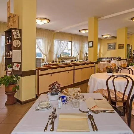 ホテル Stella D'italia 3*