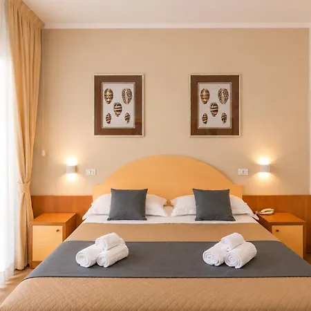 Hotel Stella D'italia 3*