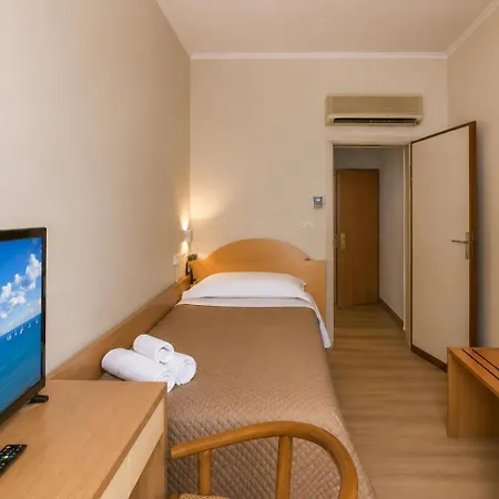 Hotel Stella D'italia 3*