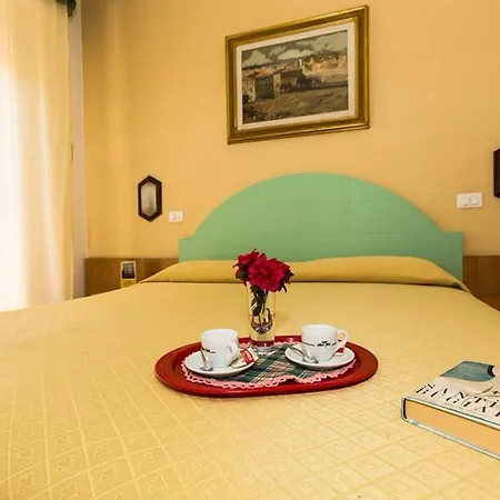 Stella D'italia فندق فياريجيو